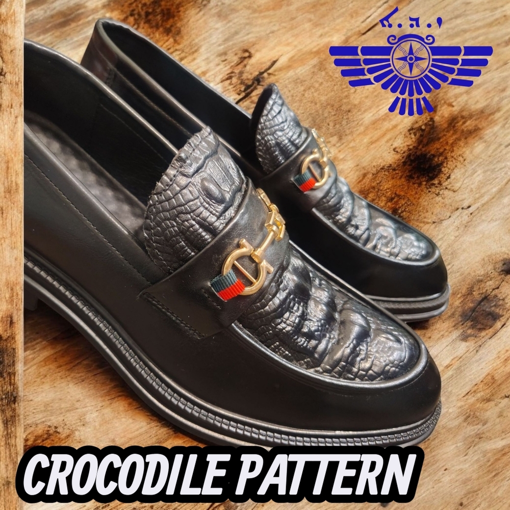 Luxury Black Crocodile Pattern Loafers with Gold Accent